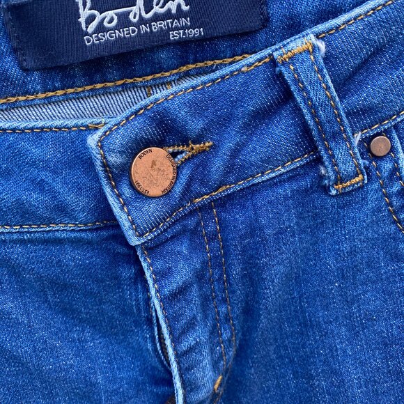 Boden Cavendish Girlfriend Floral Embroidery Jeans – Size 8P – Like New! - Picture 7 of 11